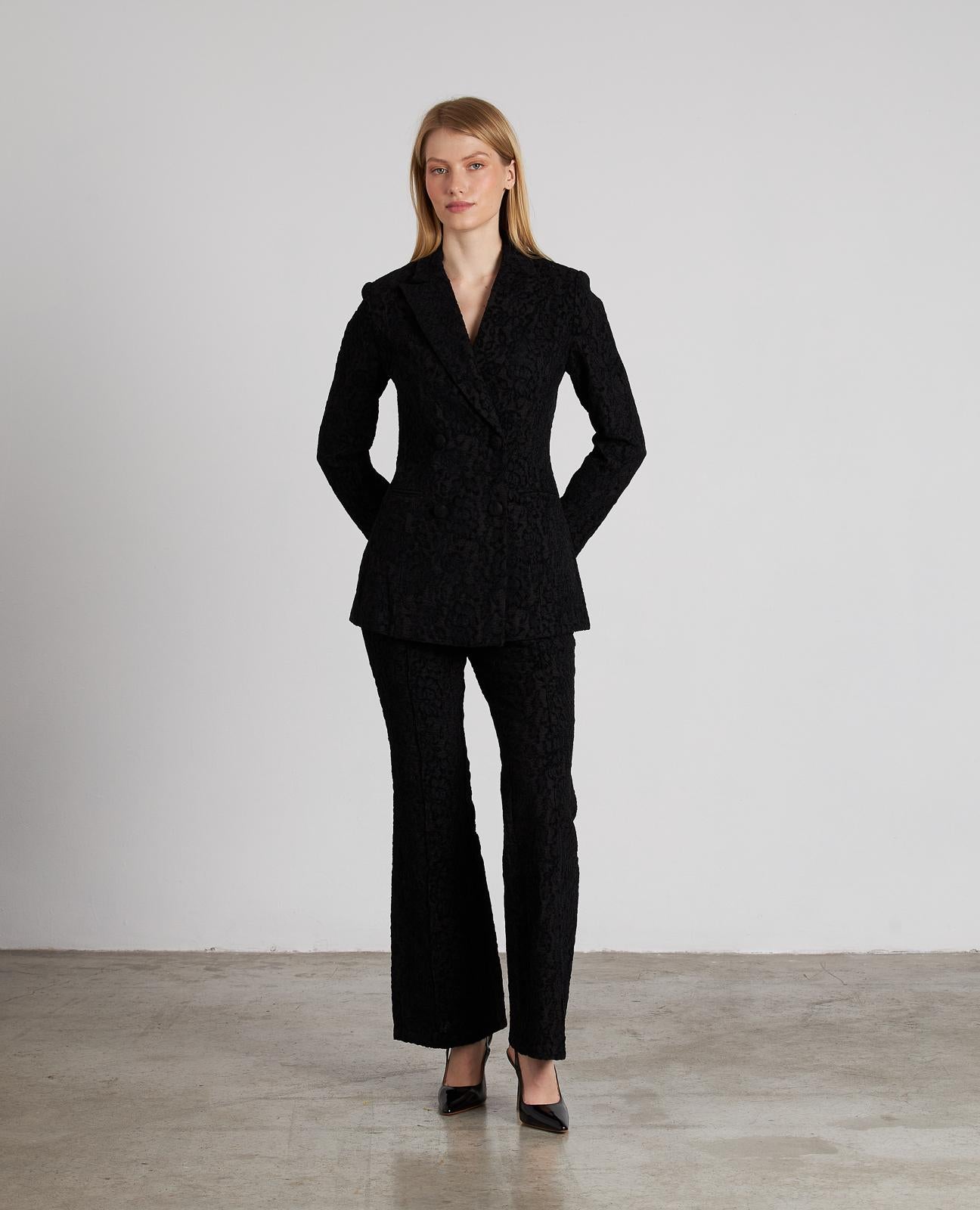 TEXTURED FLARE JEGGING