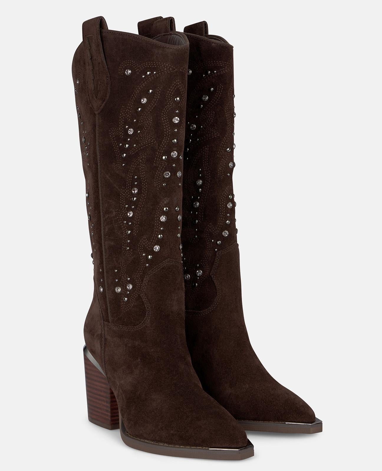 BOTTE À TALON CLOUTÉE AVEC STRASS