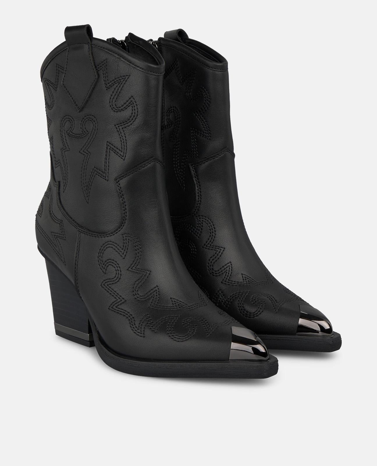 BOTAS DE COWBOY BORDADAS