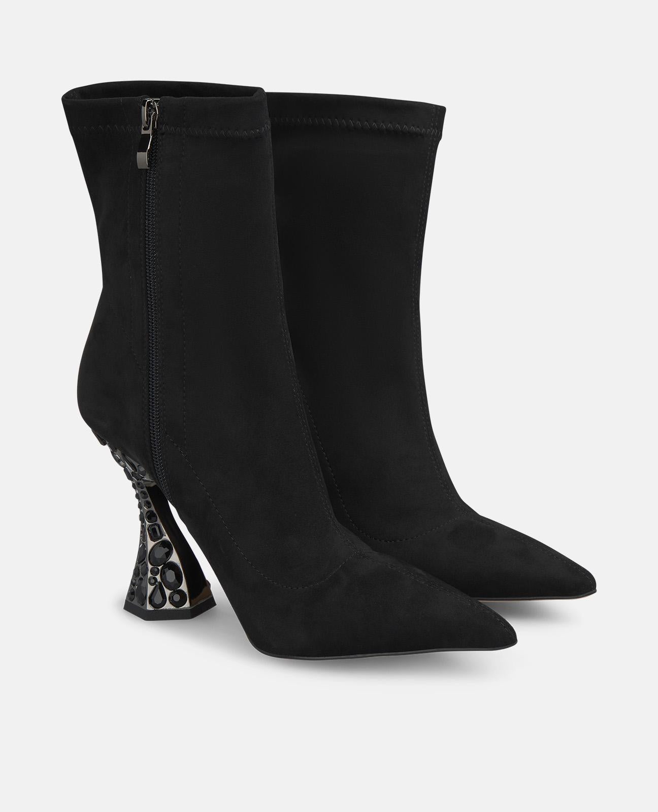 BOTÍN TACÓN EMBUDO PEDRERÍA