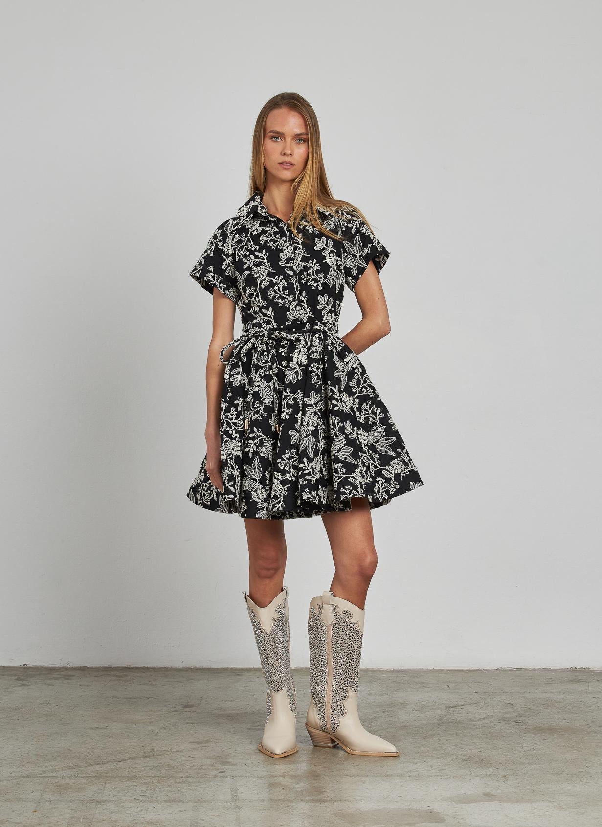 VESTIDO ESTAMPADO VOLANTES