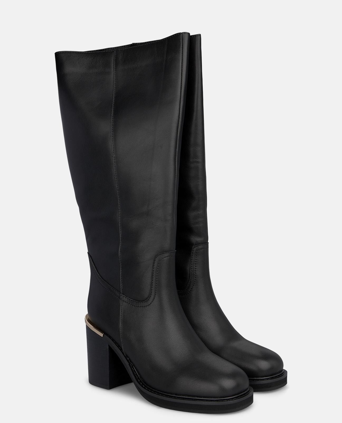 BOTA ALTA DE PIEL
