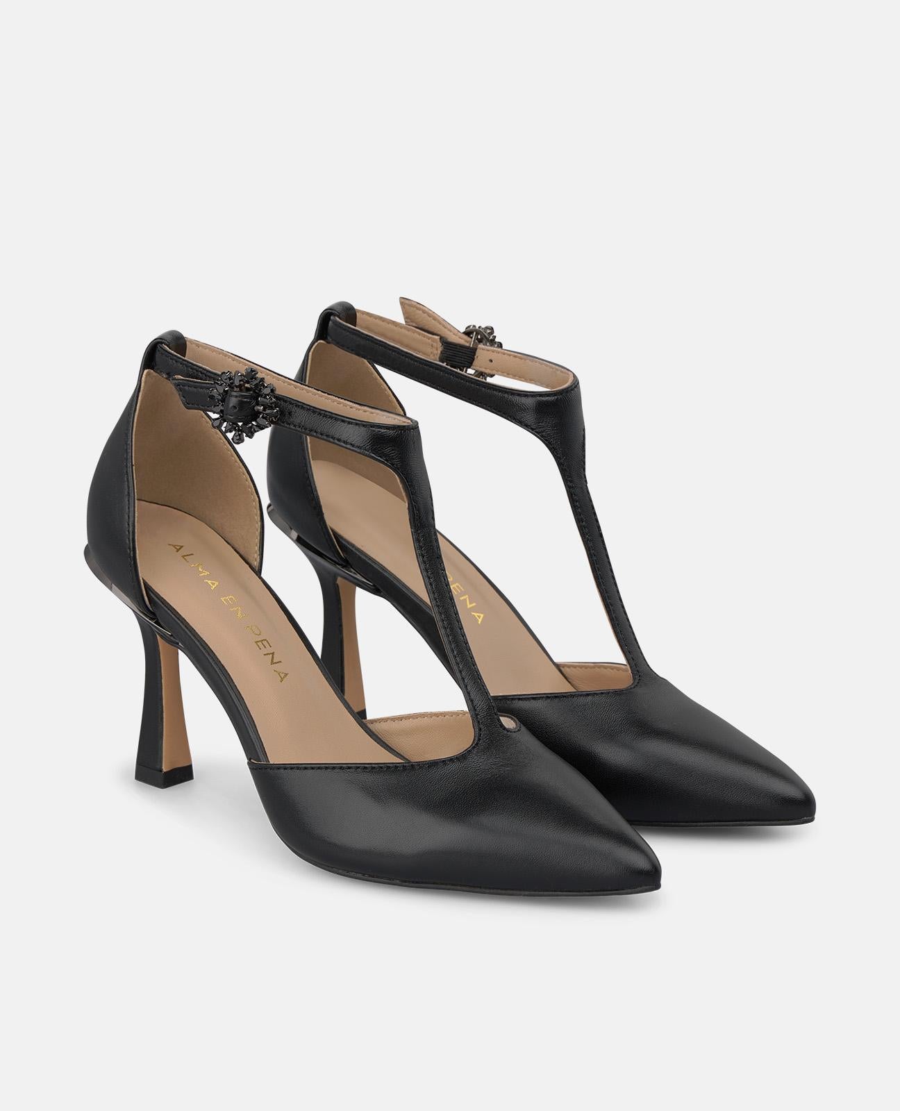 ZAPATO TACÓN PIEL CON HEBILLA
