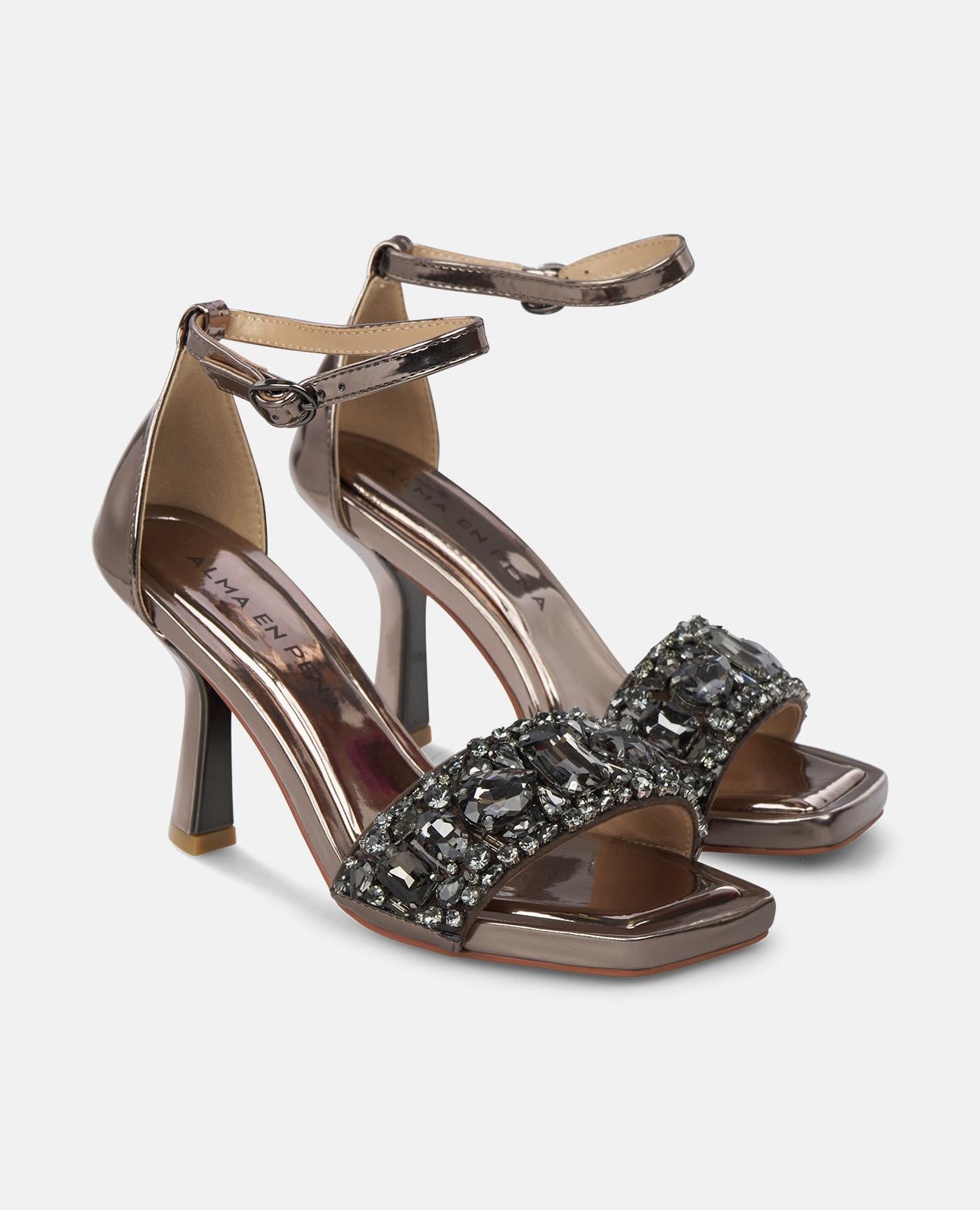 SANDALIA TACÓN TIRA JOYA