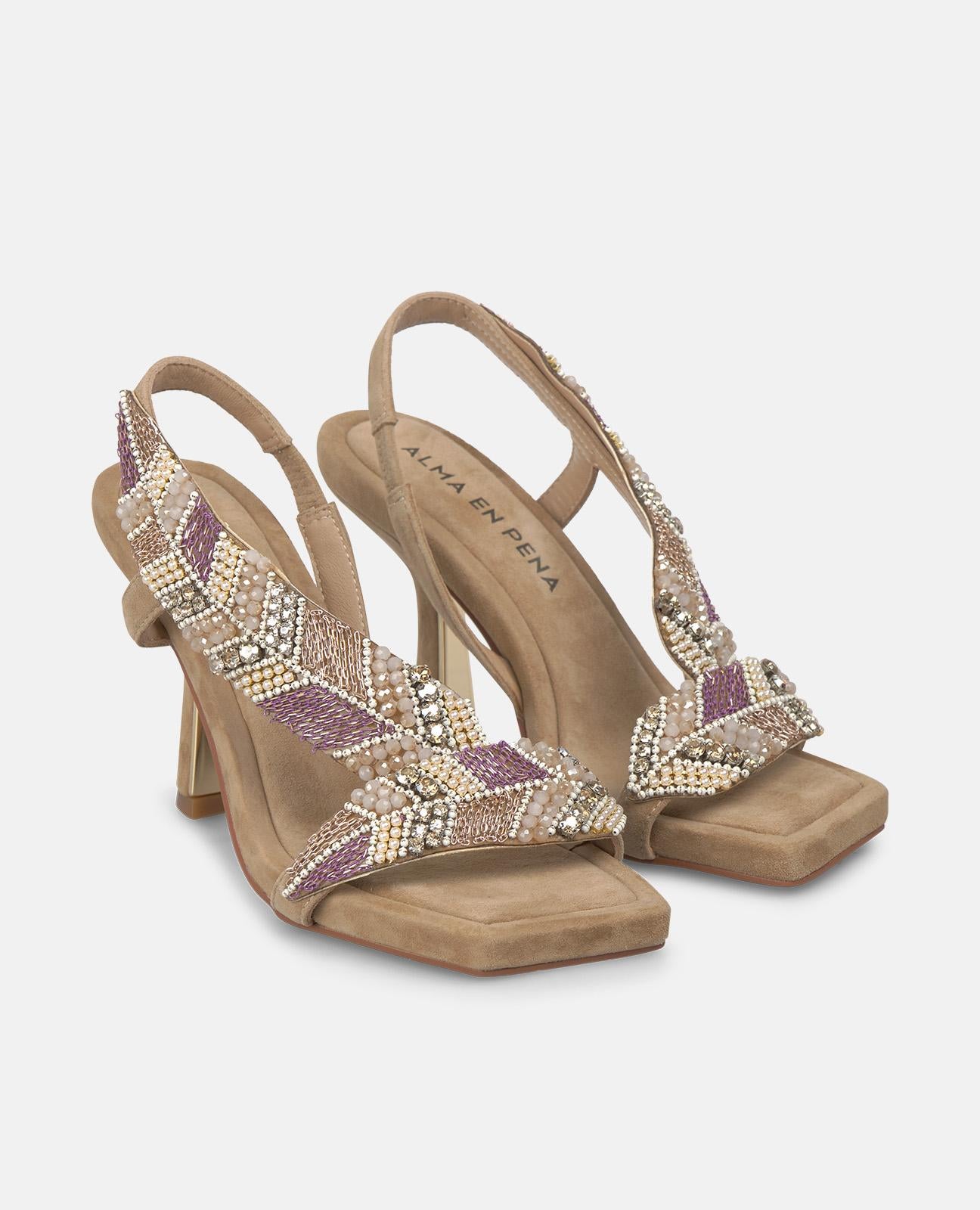 SANDALIA ESPECIAL TACON MEDIO