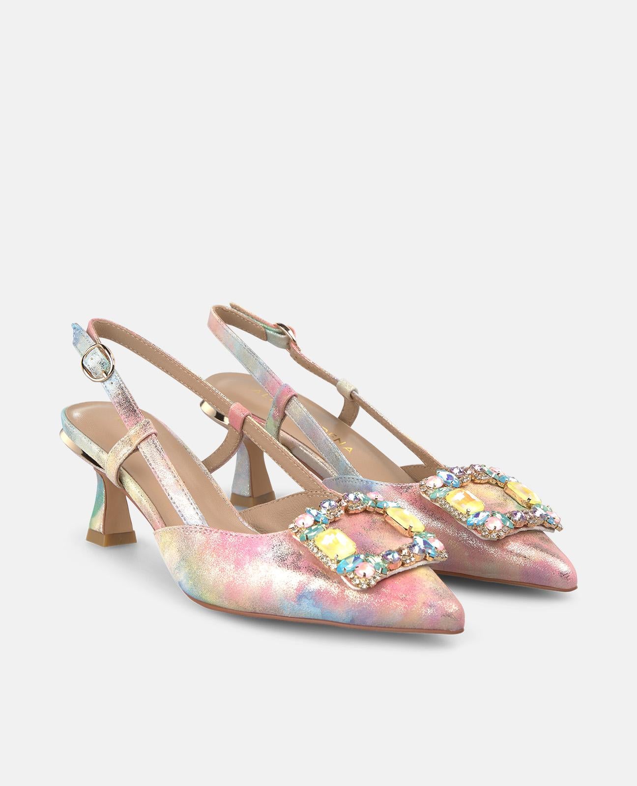 SALON DESTALONADO CON DETALLE FRONTAL