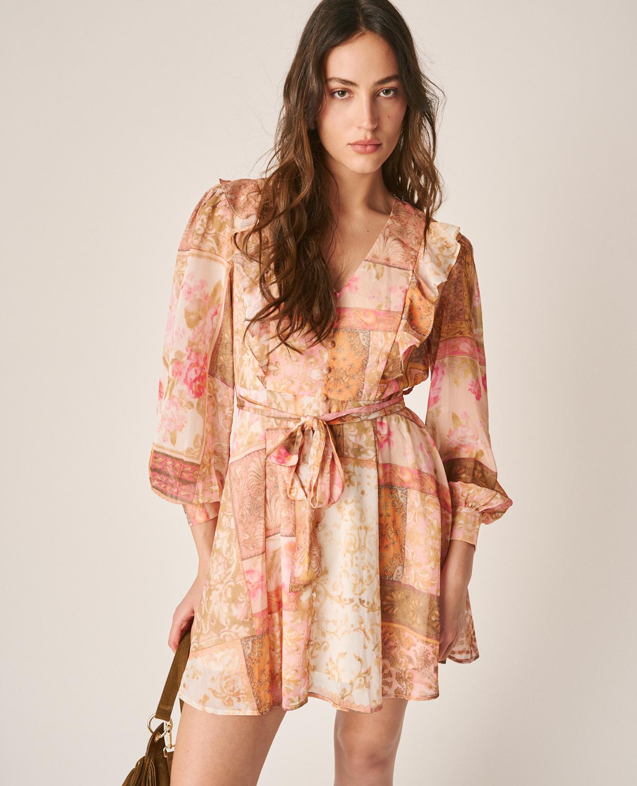 VESTIDO CORTO DETALLE VOLANTES