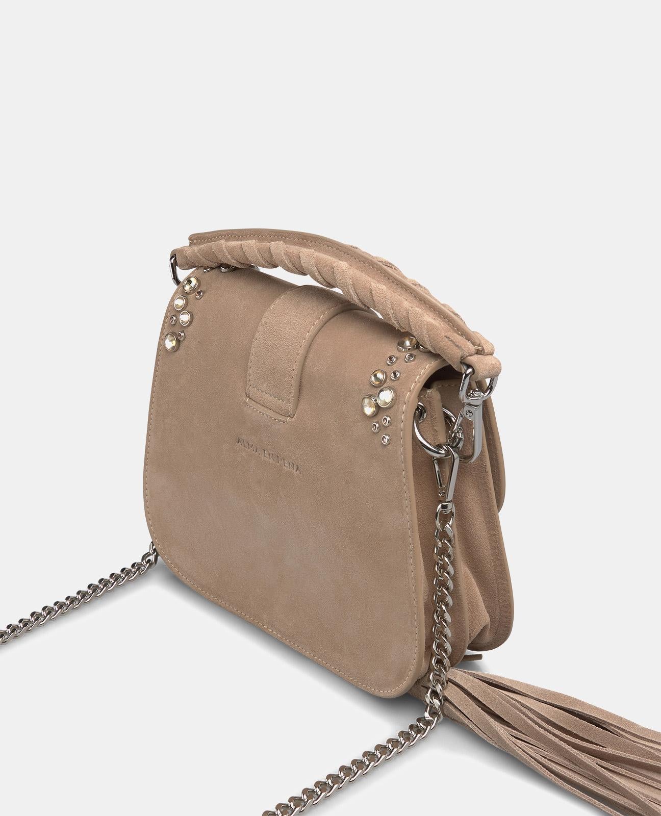 STRASSBESETZTE HANDTASCHE