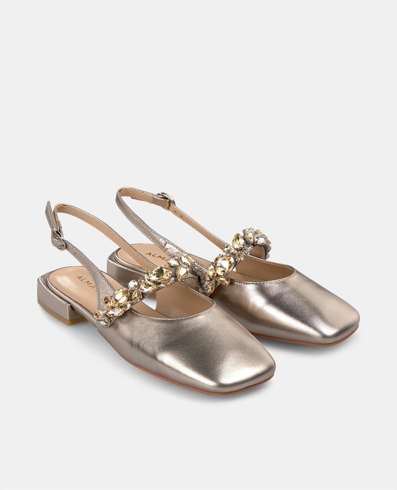 CHAUSSURE À LANIÈRE EN STRASS