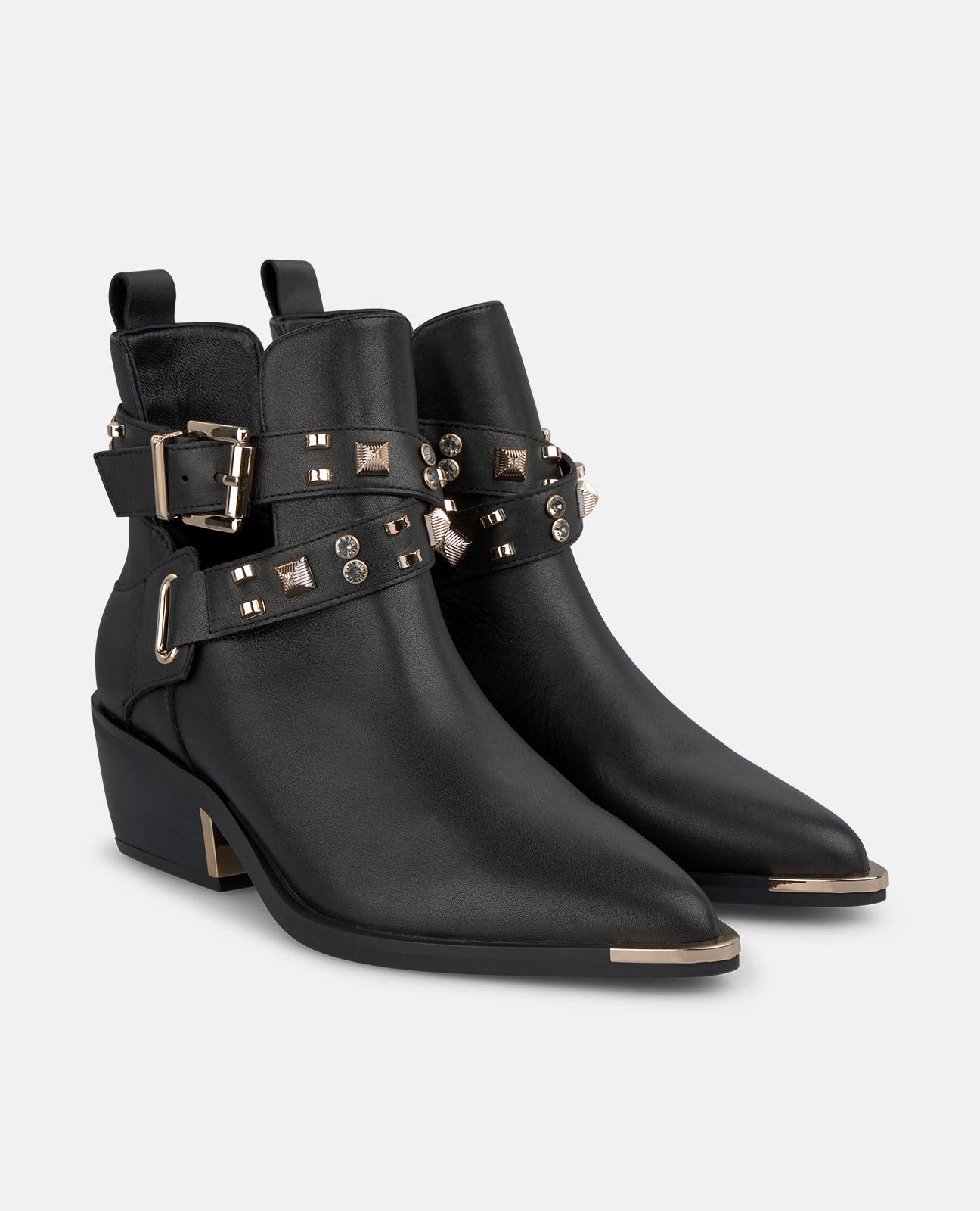 BOTTINES PLATES AVEC FENTES