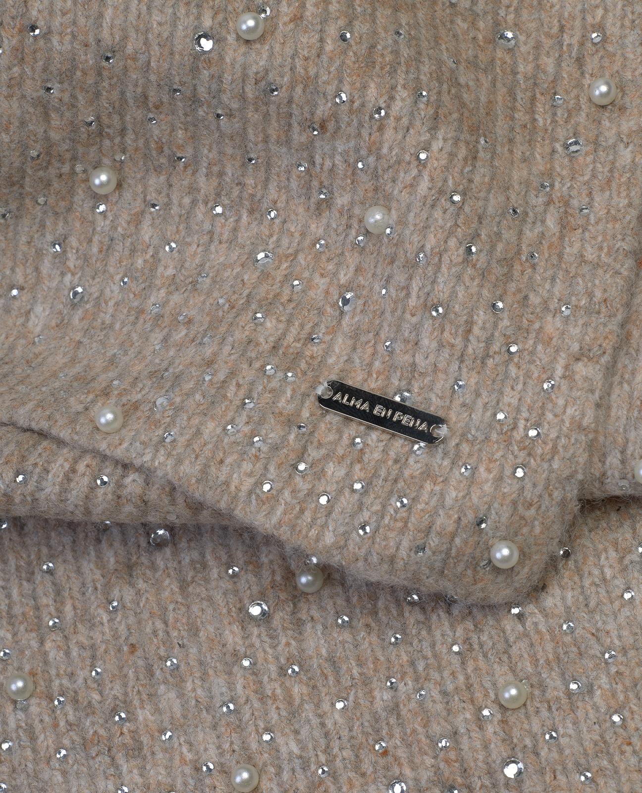 KNITTED SCARF WITH DETAILS