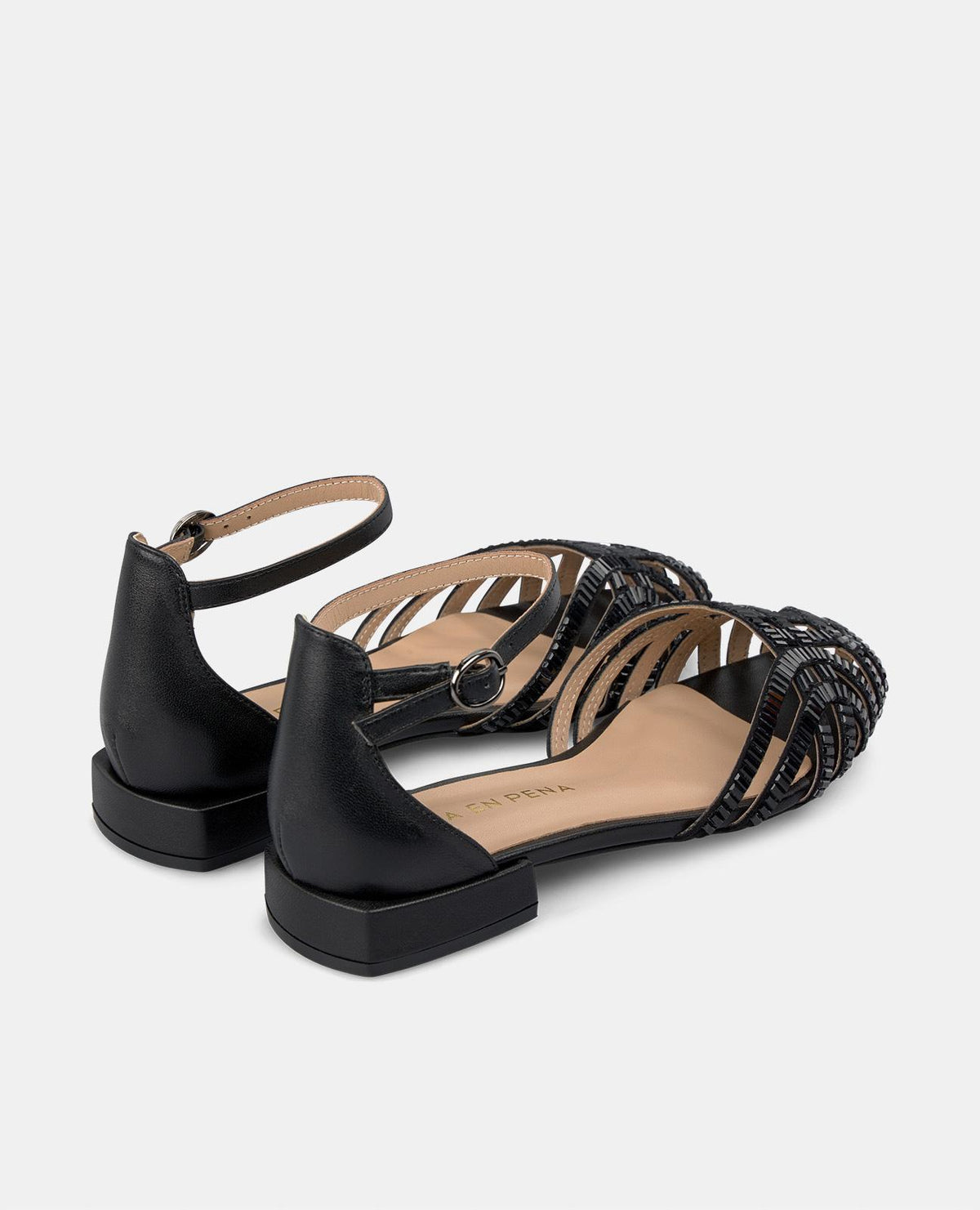 ZAPATO PLANO TIPO CANGREJERA