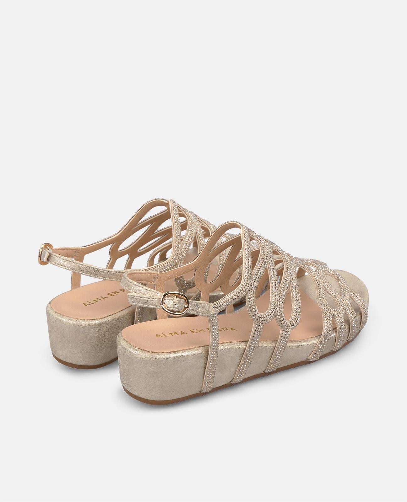 SANDALIA CUBIERTA PEDRERÍA CUÑA