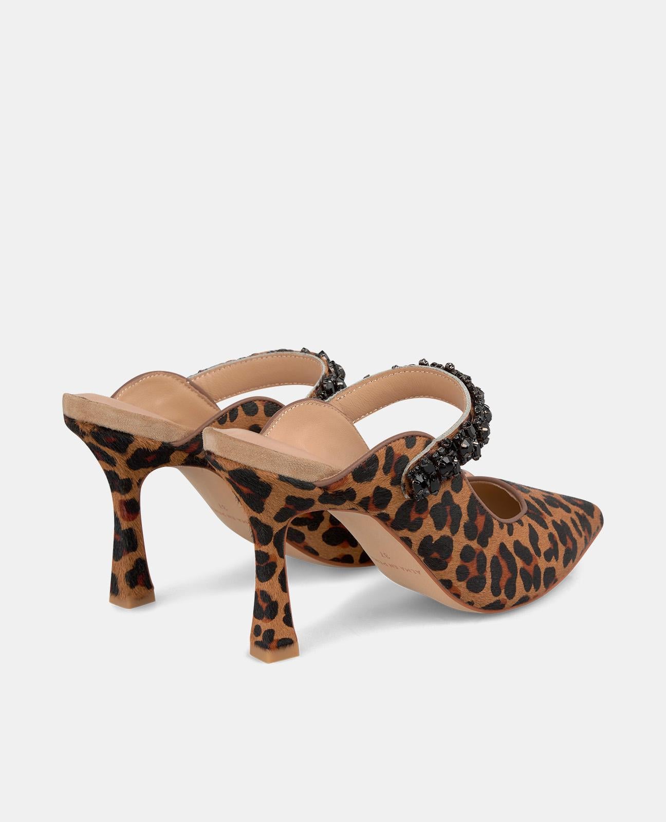 HEELED MULES