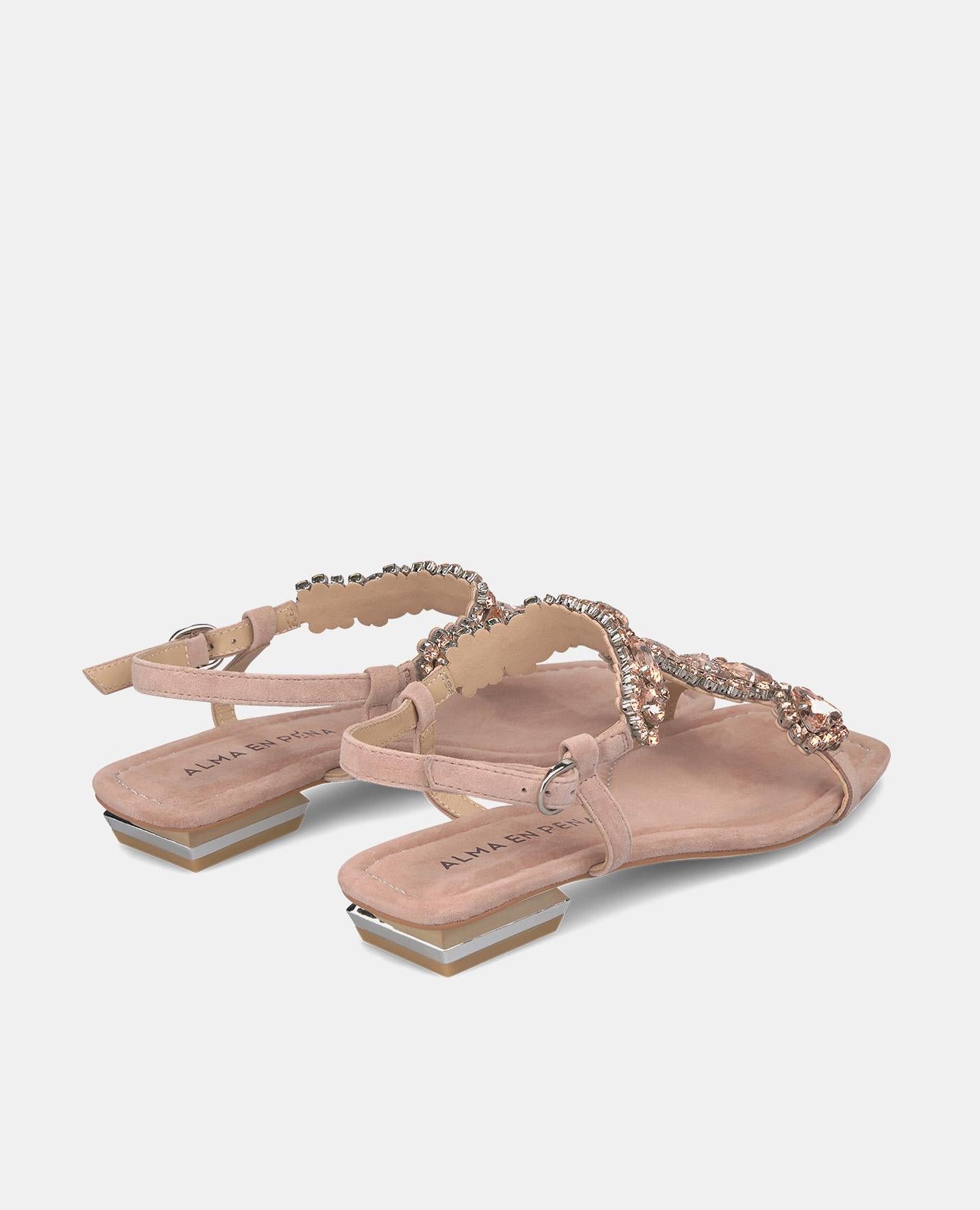 SANDALIA PLANA CON PEDRERÍA