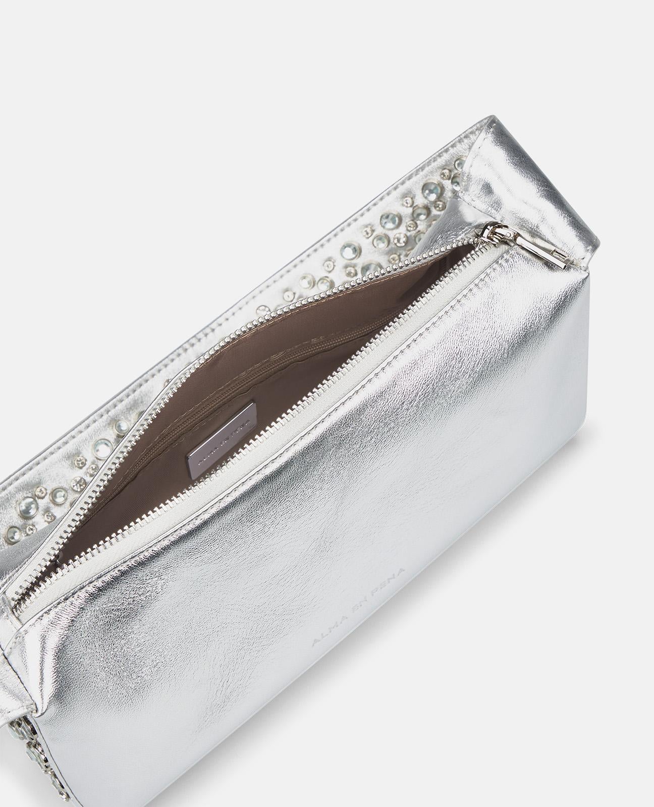 SAC À POIGNÉE CLOUTÉE