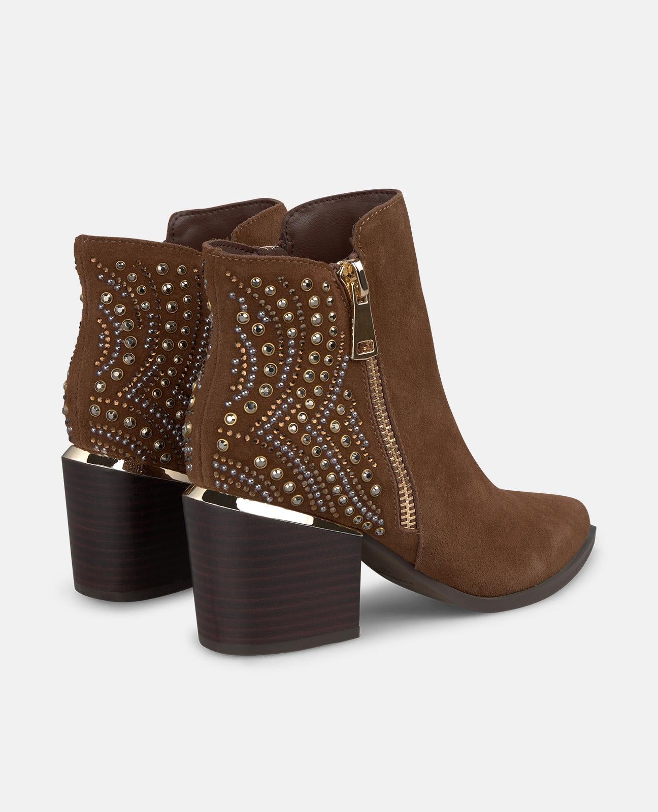 BOTTINES À TALON CLOUTÉ AVEC STRASS