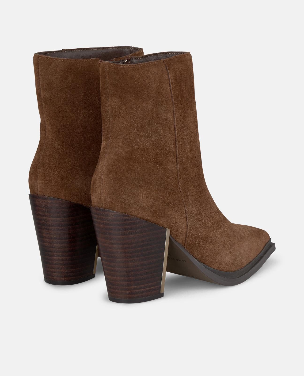 BOTTES DE CHEVILLE HAUTES À TALON LARGE