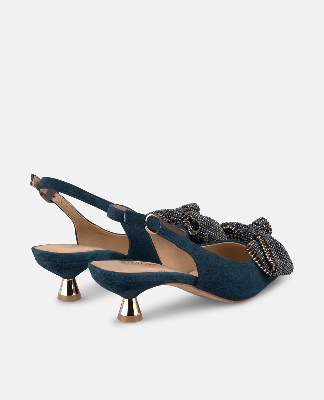 CHAUSSURE À MINI-BOUCLES