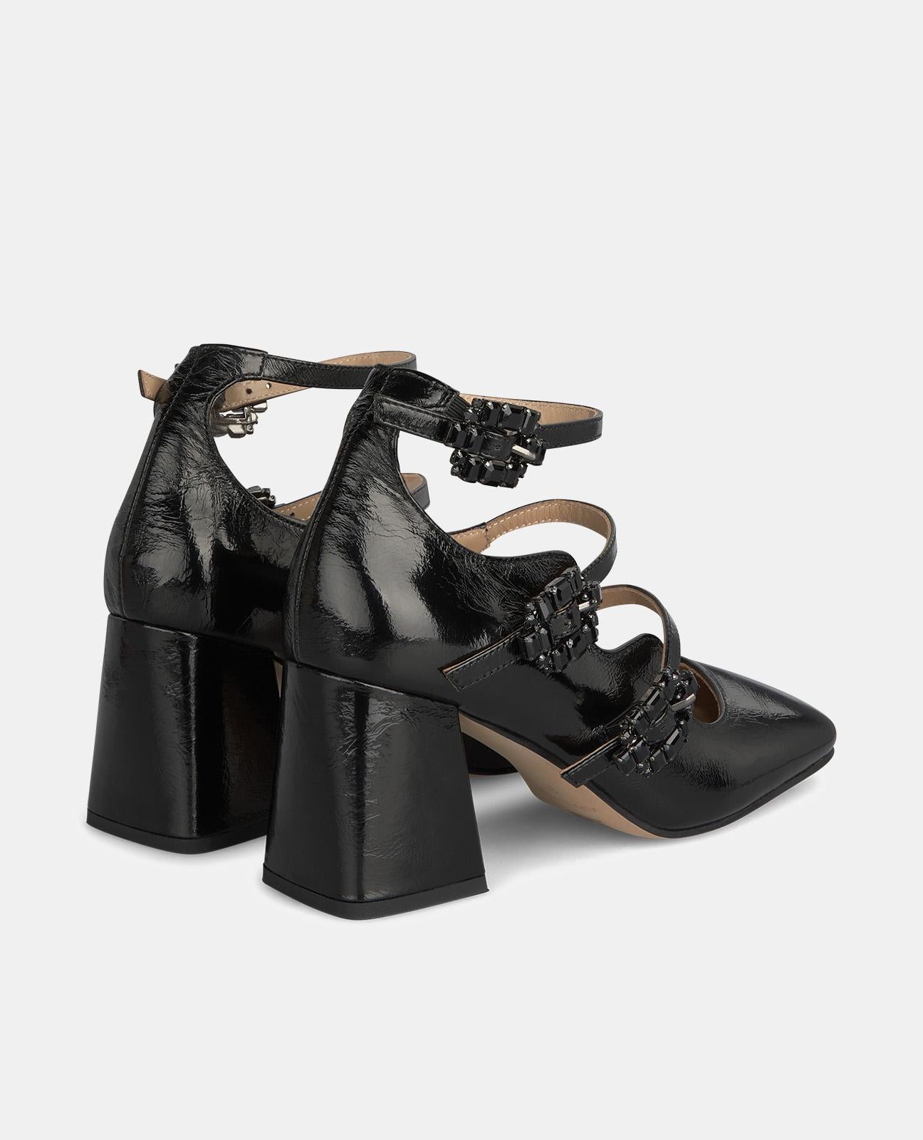 CHAUSSURE À TALON À TROIS BOUCLES