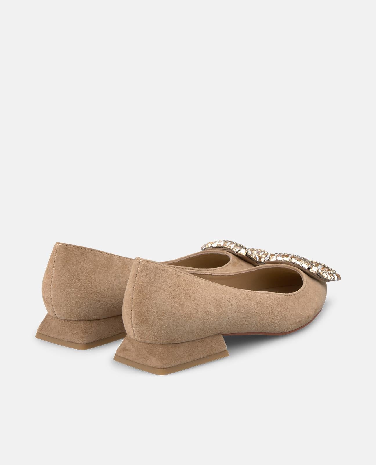 ZAPATO PLANO ADORNO CUADRADO