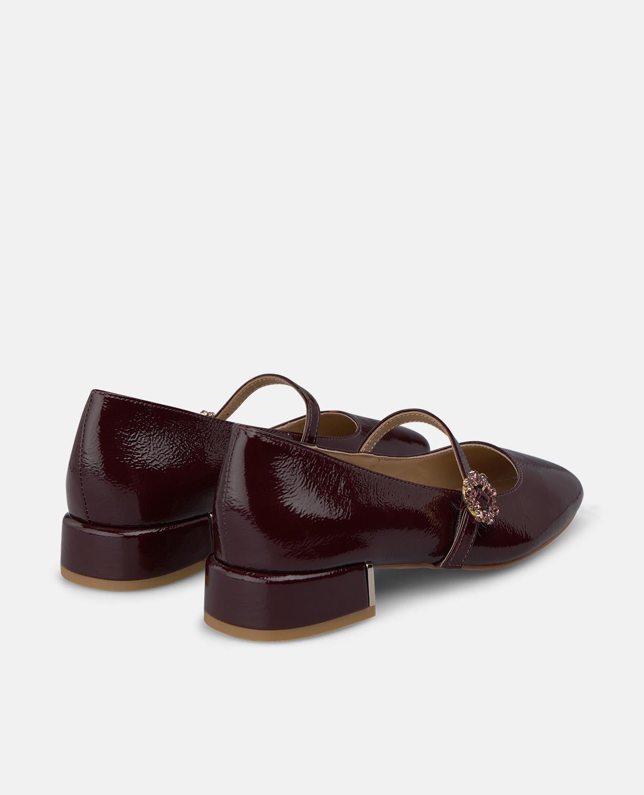ZAPATO PLANO DE CHAROL