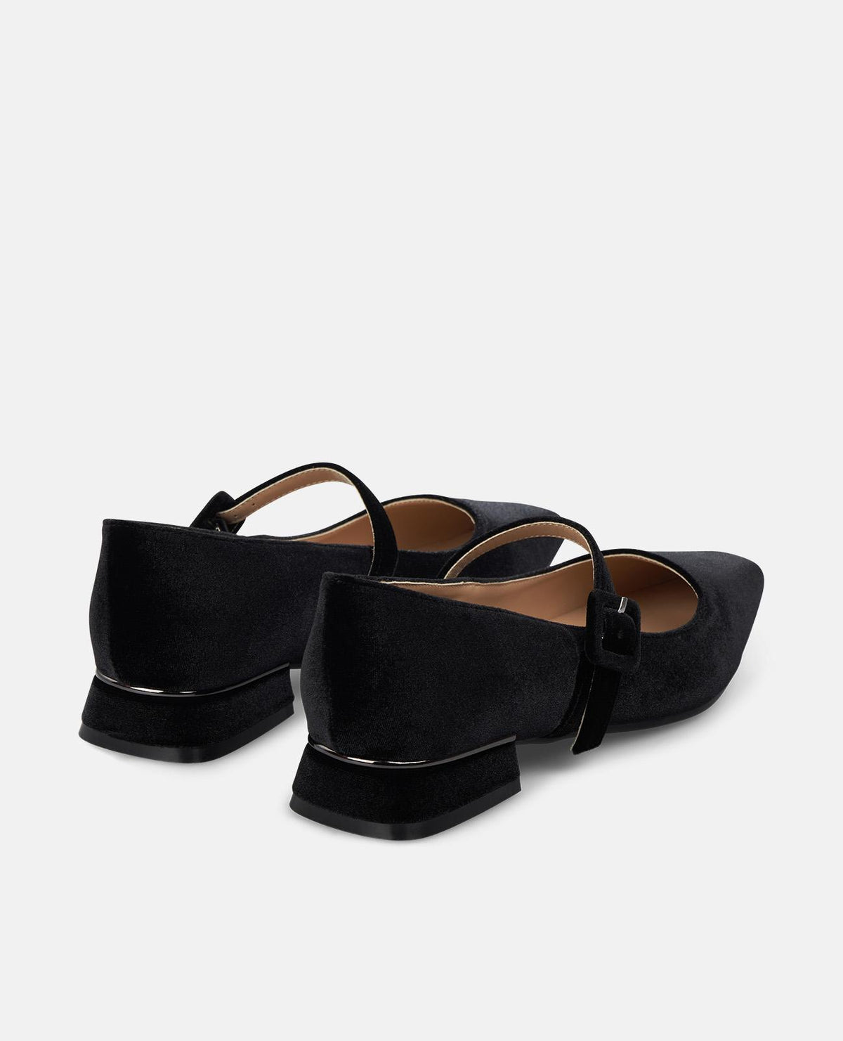 ZAPATO PLANO PUNTA AFILADA