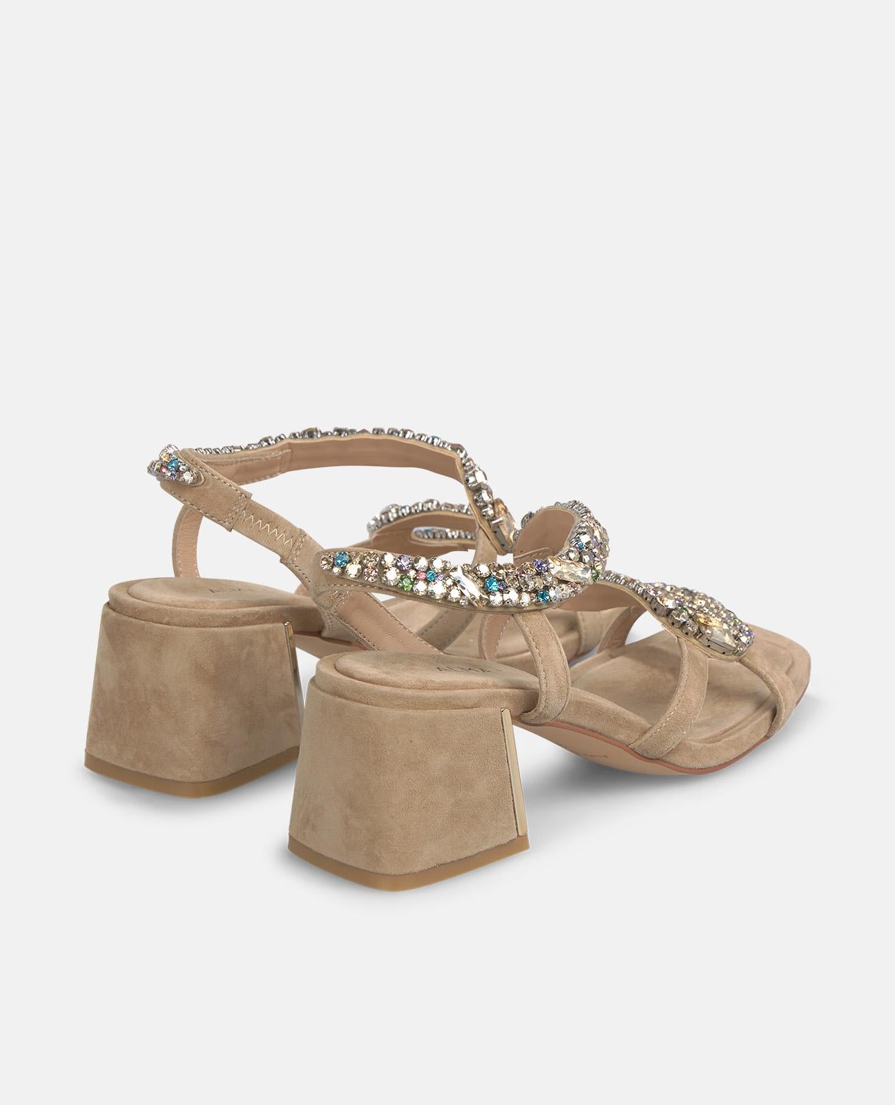 SANDÁLIA DE SALTO COM SERPENTE