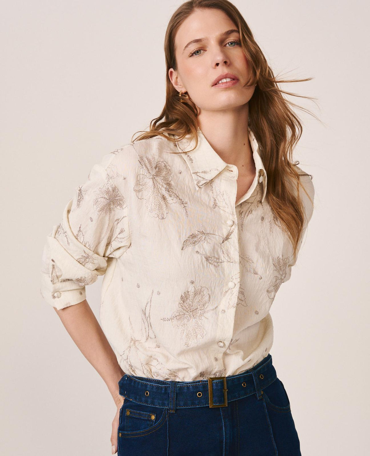 CAMISA BORDADO FLORAL