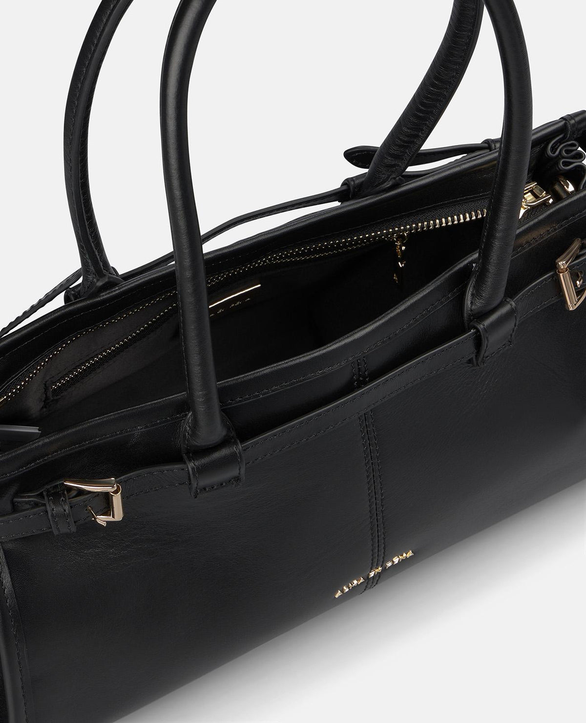 LEATHER SHOULDER BAG