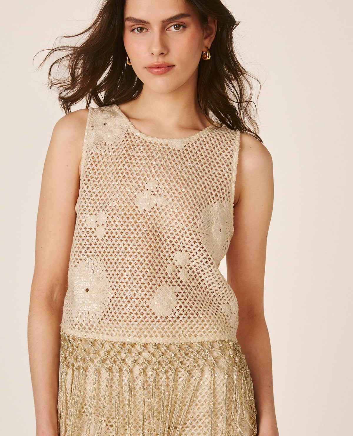 TOP CON FRANGE E PAILLETTES
