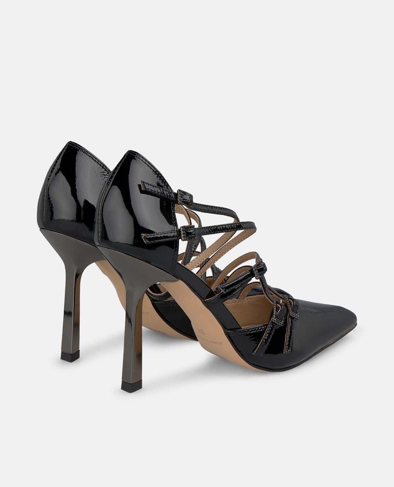 ZAPATO TACÓN TIRAS HEBILLA