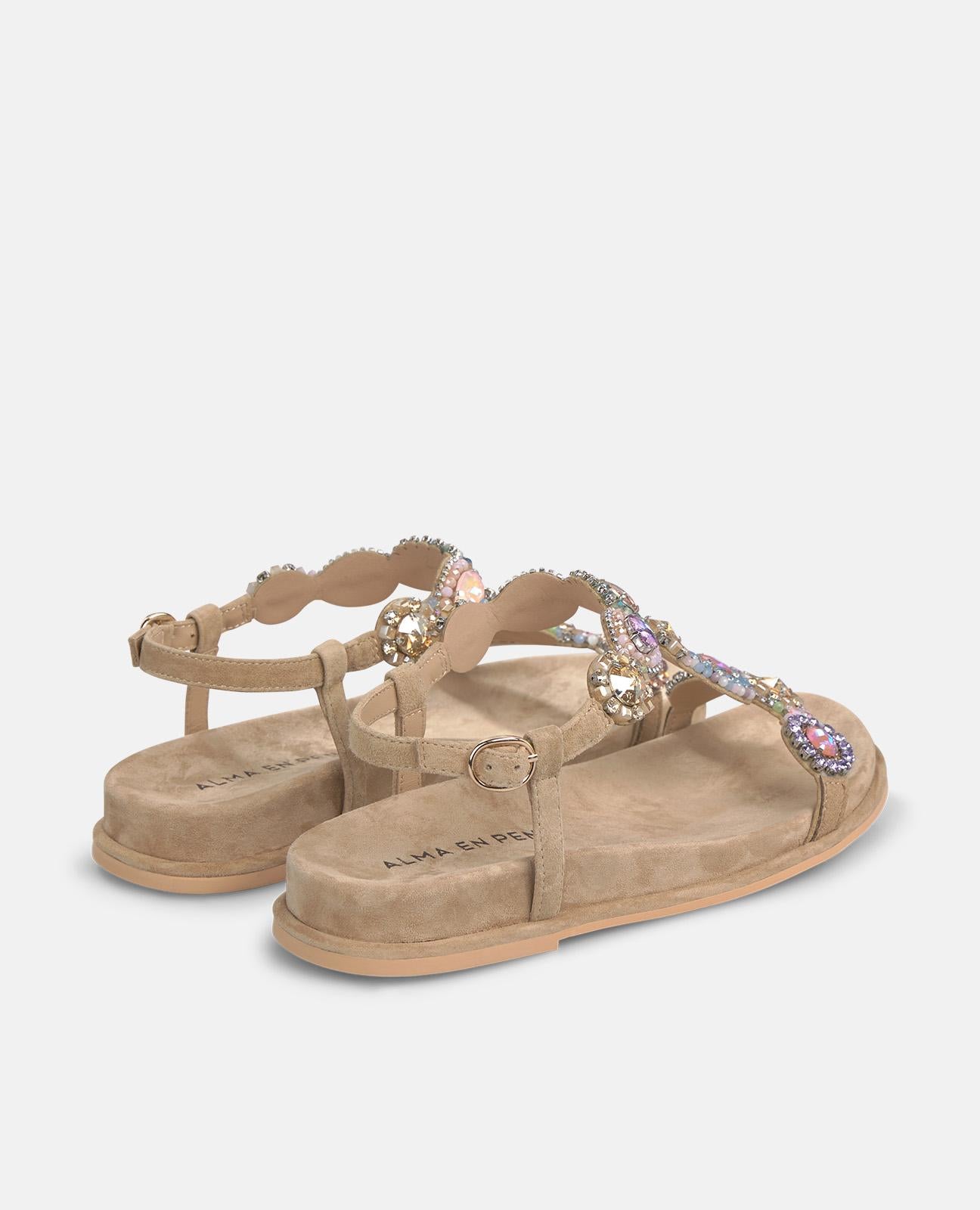 SANDÁLIA PLANA COM DETALHE DE STRASS BAIXO