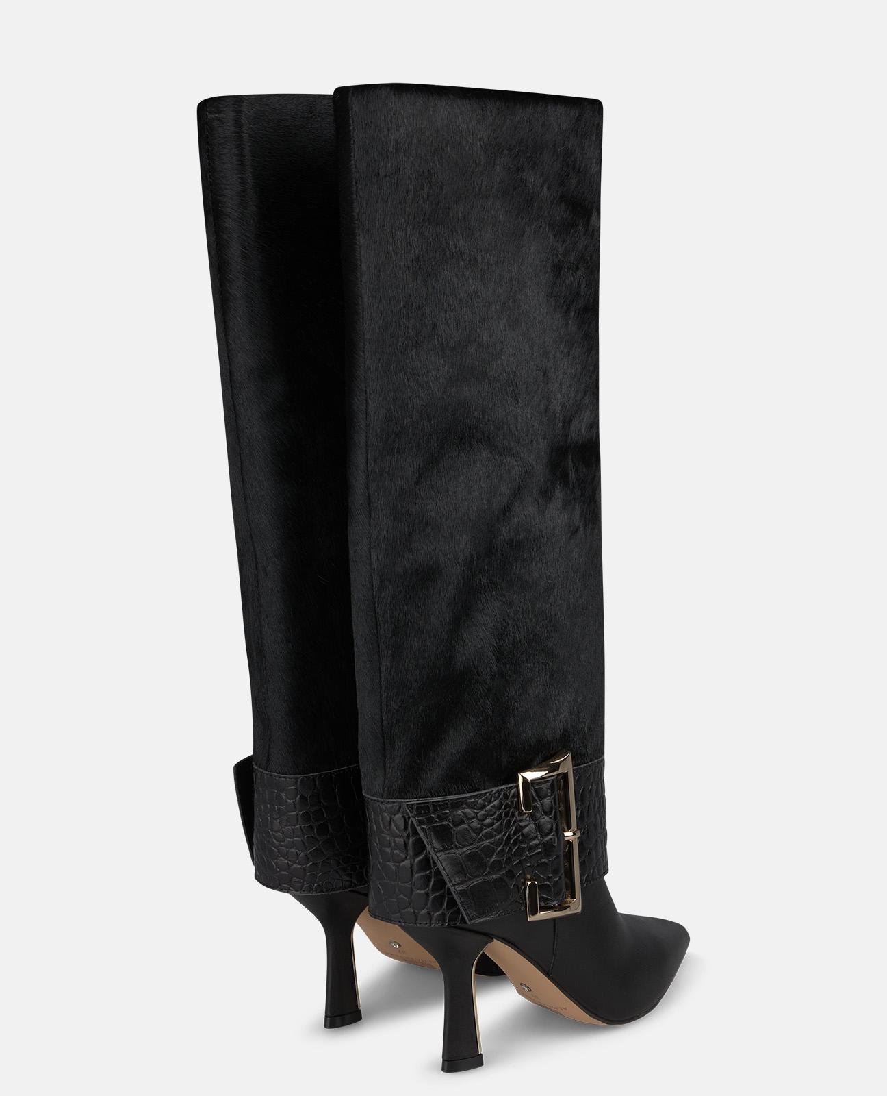 BOTA DE PIEL CON TACÓN