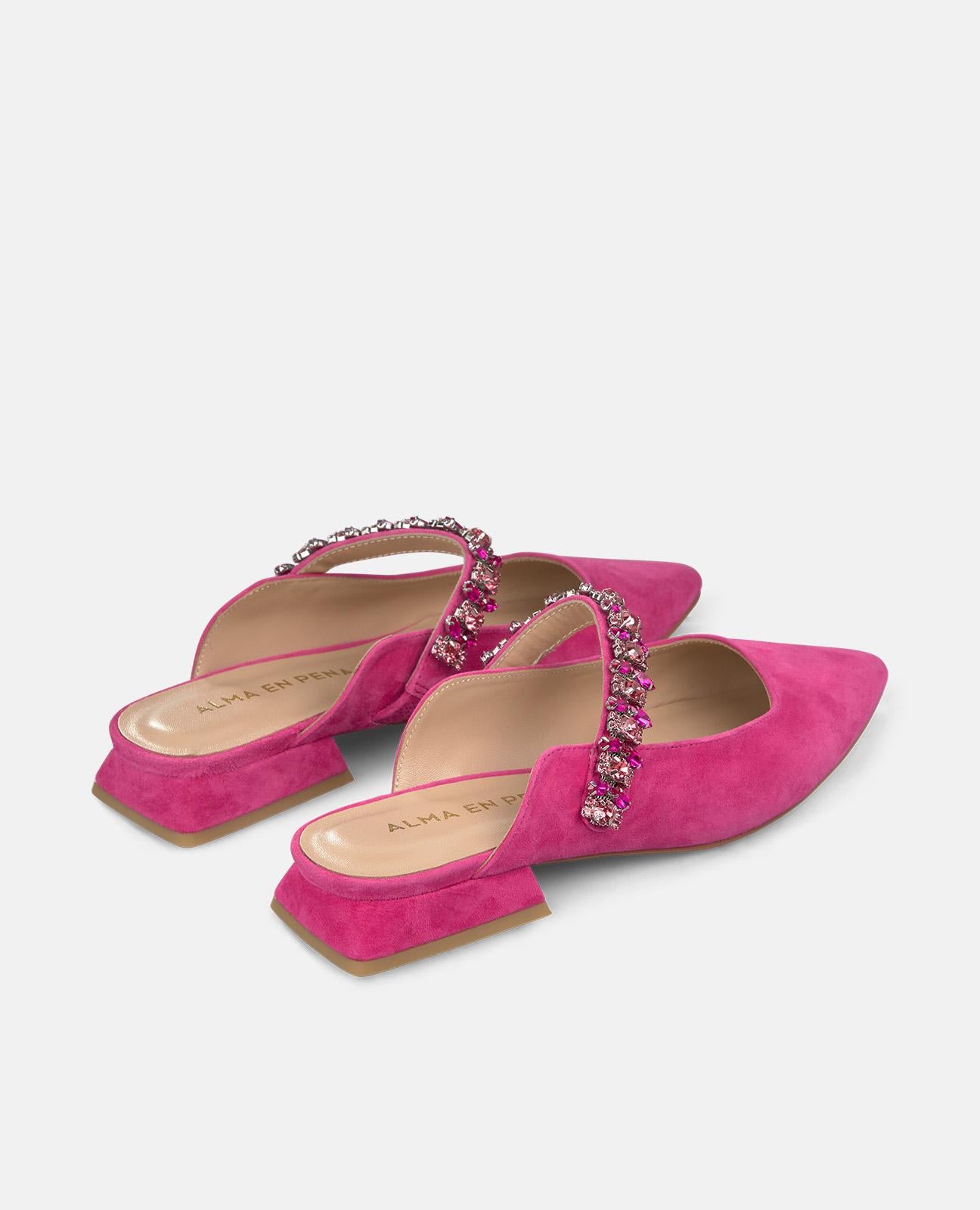 HEELED SHOE WITH RHINESTONES STRAP