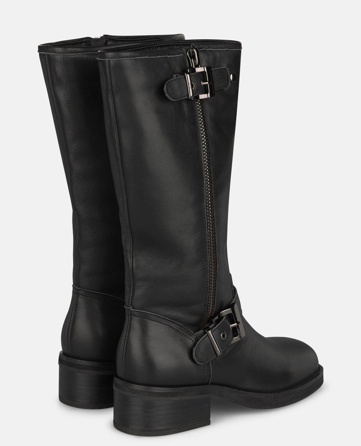BOOTS WITH METALLIC STUDS