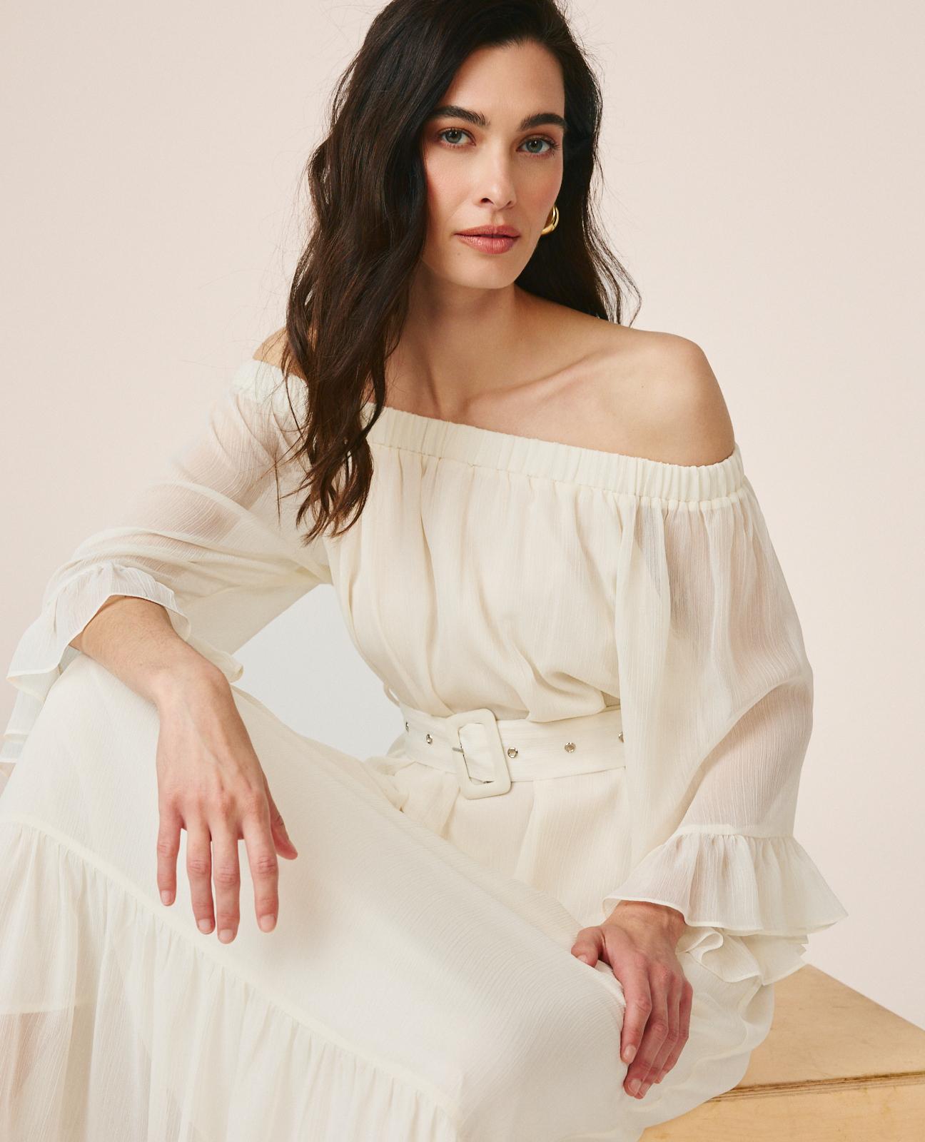 VESTIDO MÉDIO COM MANGAS FOLHADAS