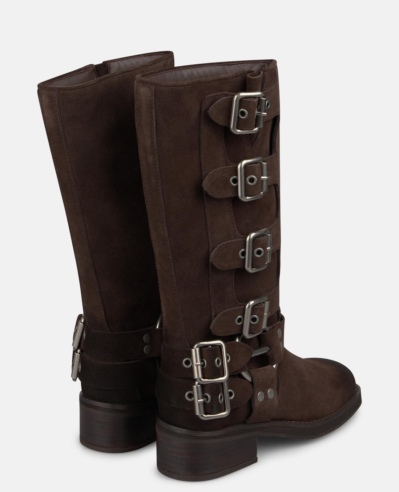 BOTA DE ANTE CON HEBILLAS