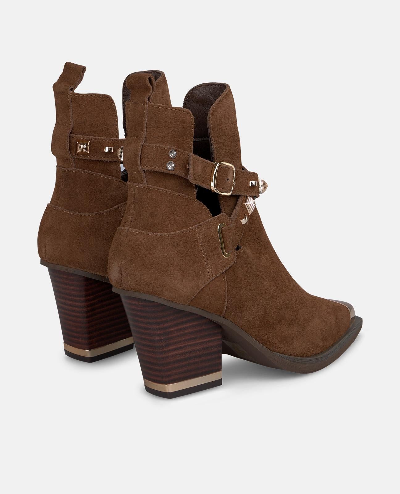 STUDDED AND BUCKLE BOOTIE