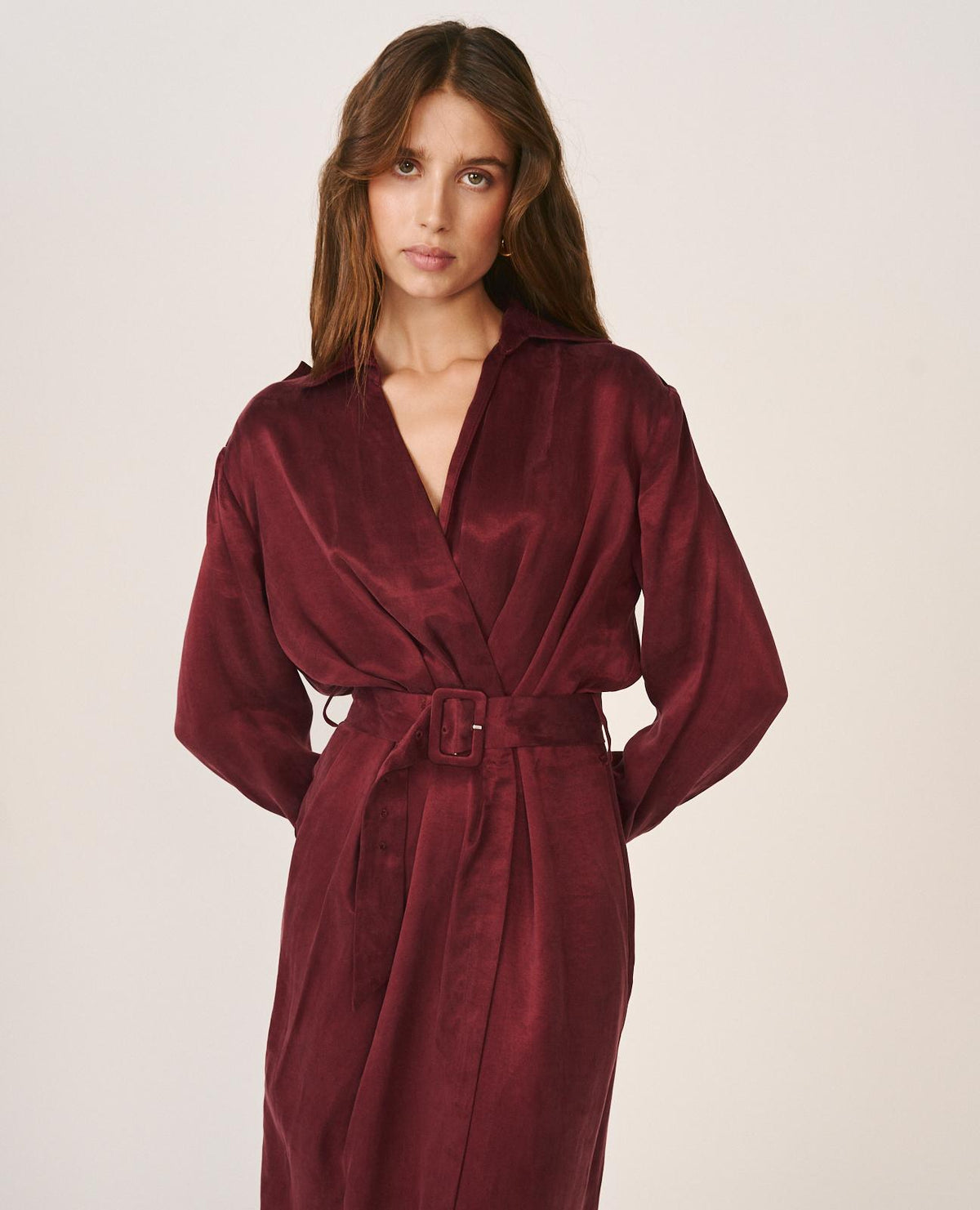 VESTIDO LARGO ESCOTE CRUZADO