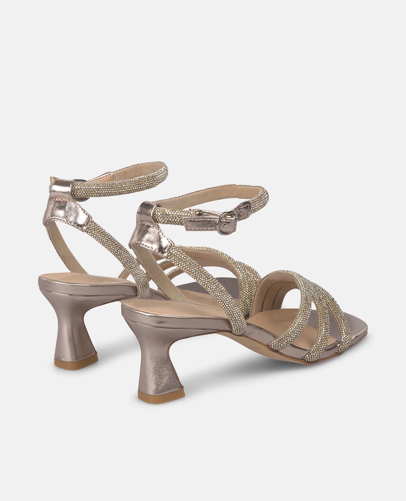 SANDALIA TACON FINO TIRAS TUBULARES