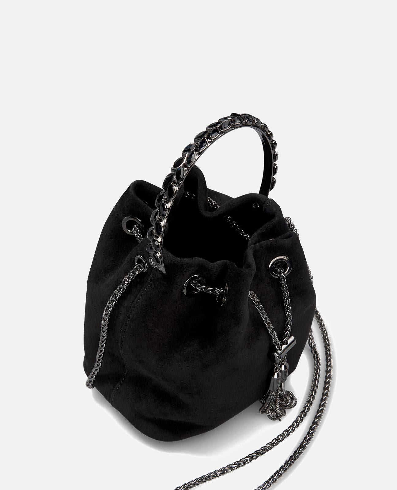 SACO COM PENDENTE E PORMENOR DE PINGENTE