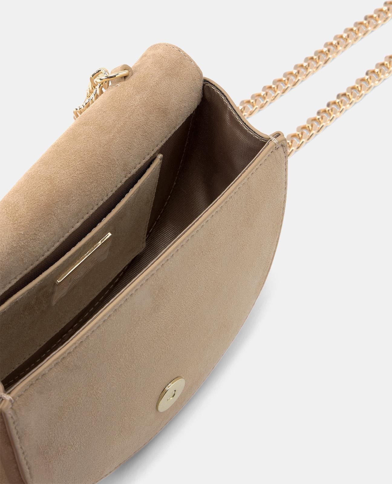 BORSA CON PATTA A MEZZALUNA