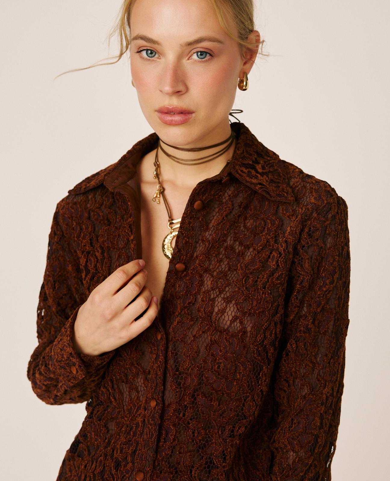 BLUSA MANGA LARGA CON ENCAJES