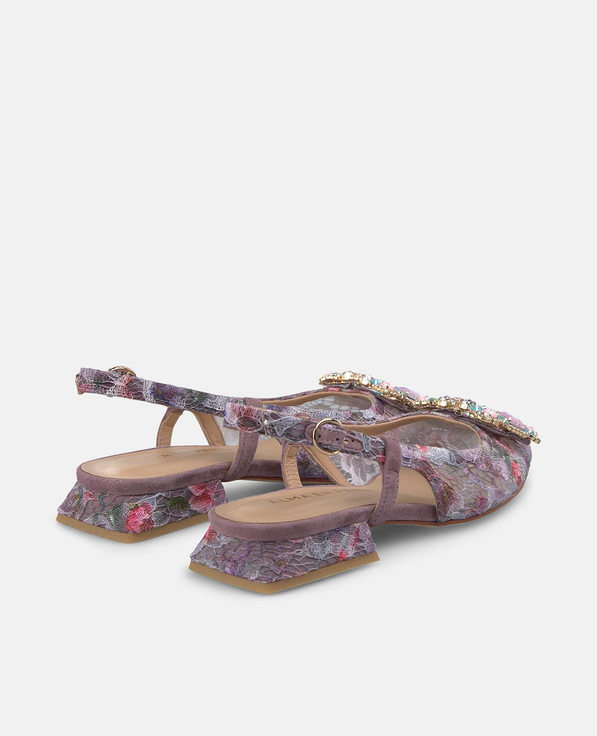 SQUARE HEEL SHOE