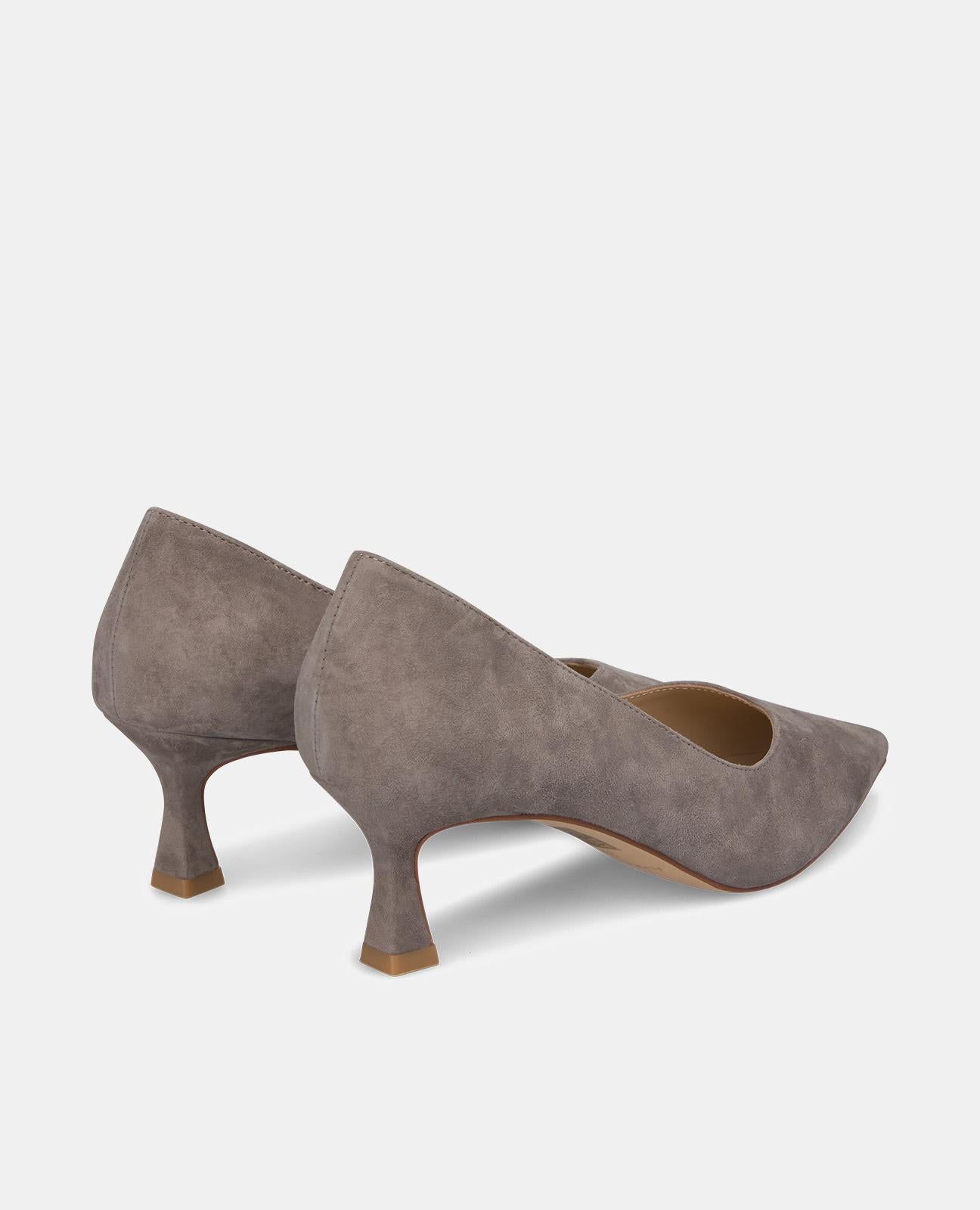 CHAUSSURE À TALON MOYEN AVEC BOUT POINTU