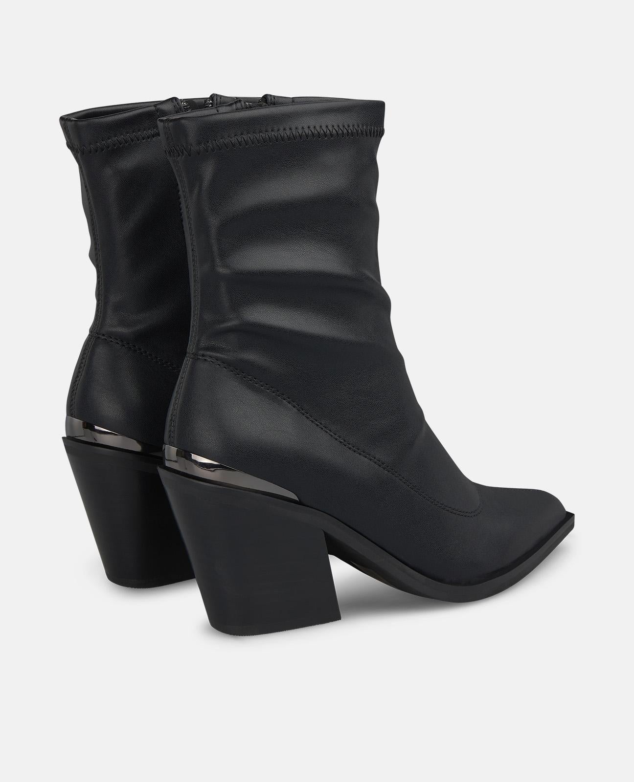 BOTÍN AJUSTADO TACÓN