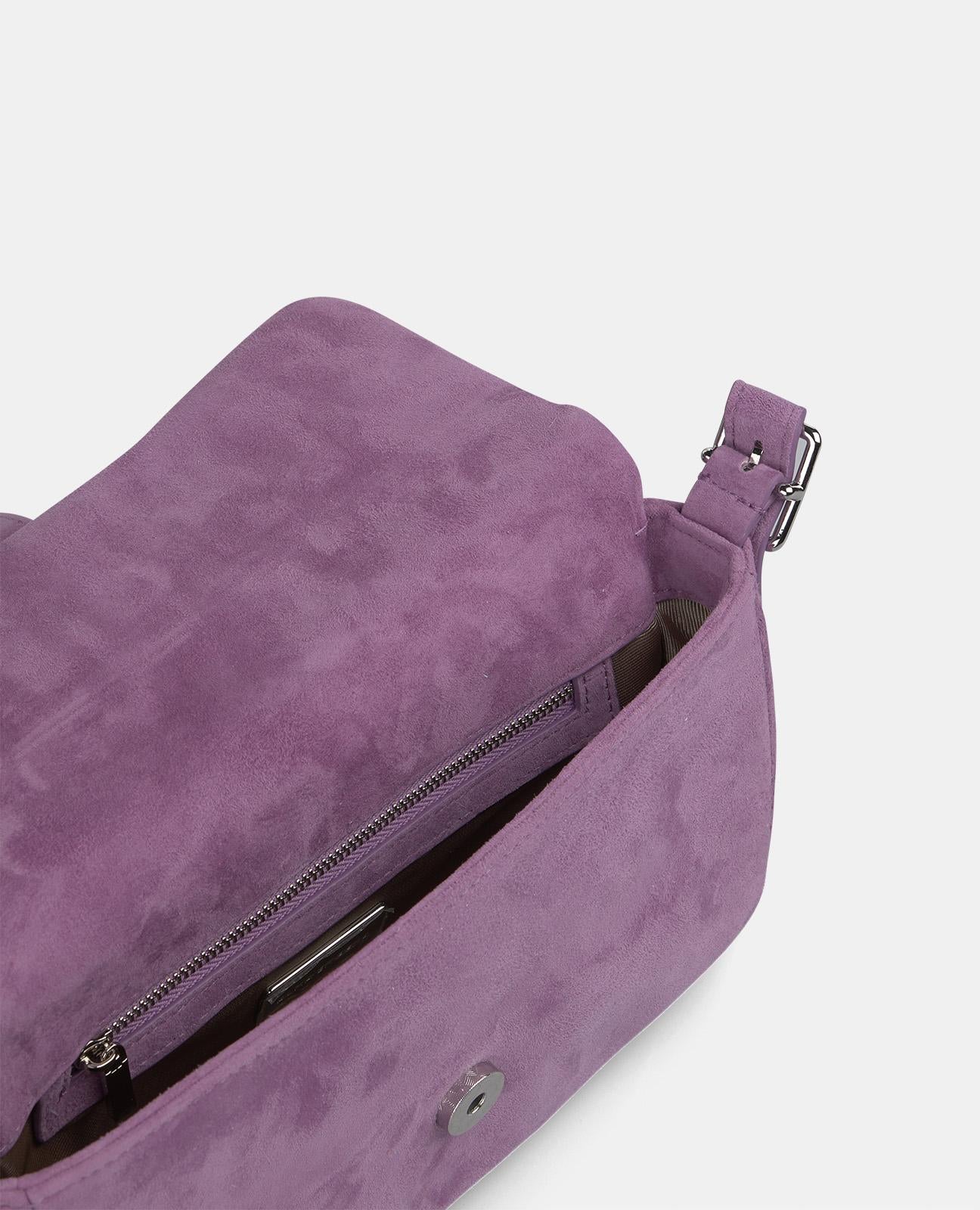 SAC À MAIN AVEC ORNEMENT CARRÉ