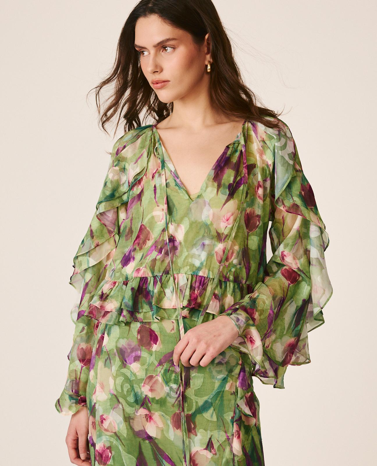 RUFFLE SLEEVE BLOUSE