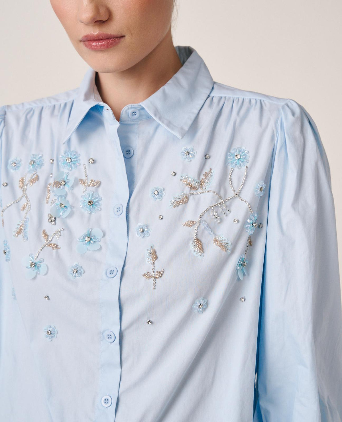 CAMICIA CON DECORAZIONI IN STRASS